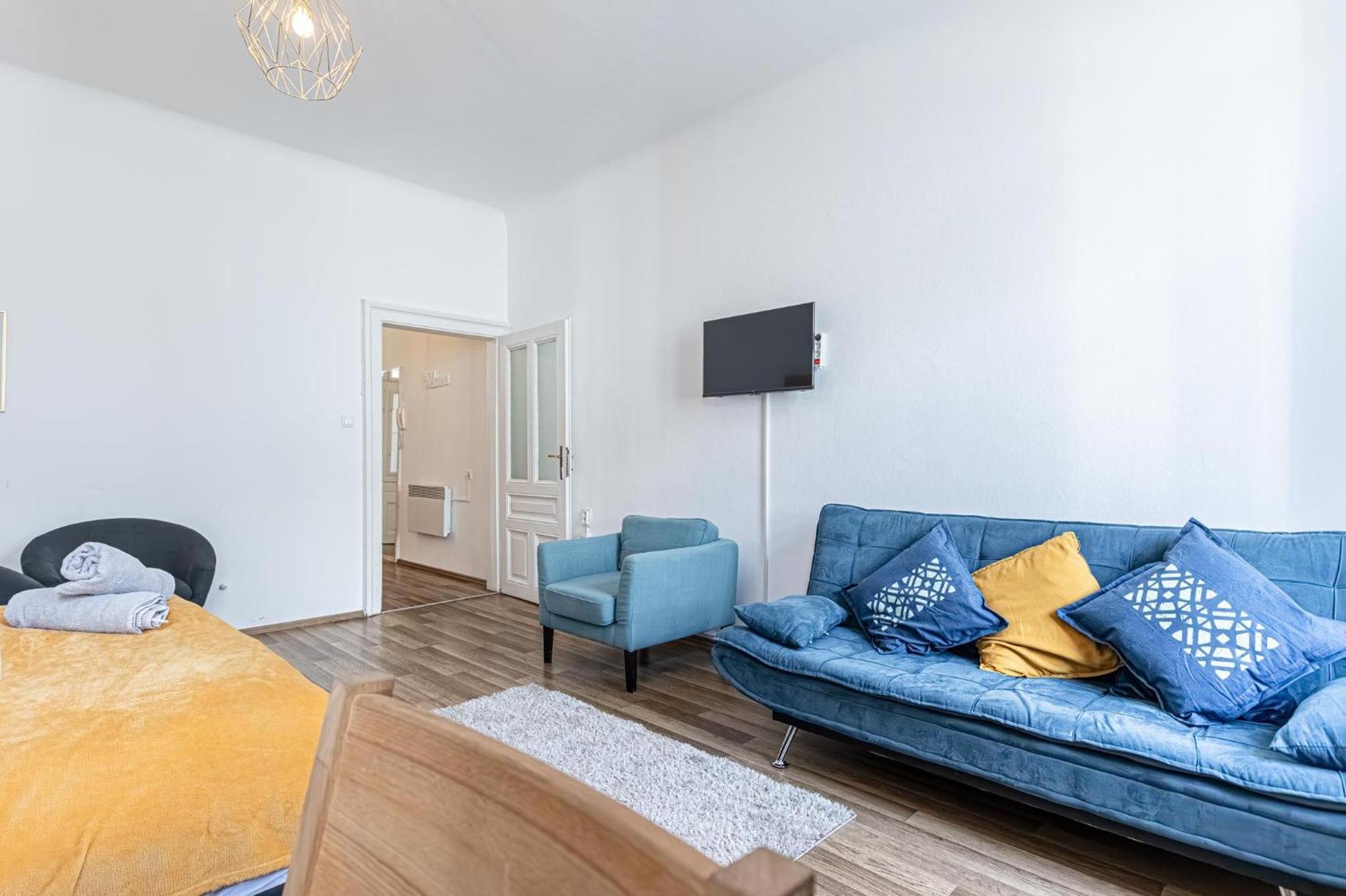 Explore Vienna: 1Br Retreat Near Westbahnhof Zewnętrze zdjęcie