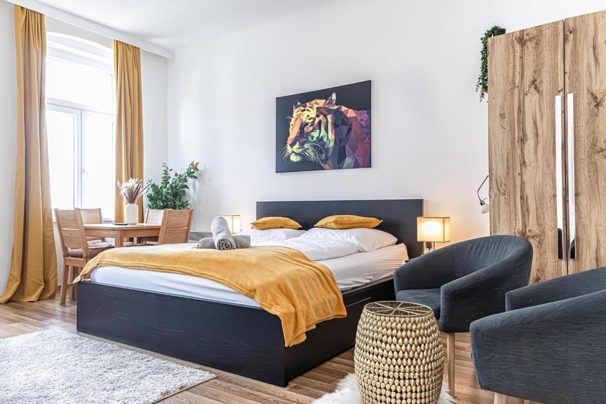 Explore Vienna: 1Br Retreat Near Westbahnhof Zewnętrze zdjęcie