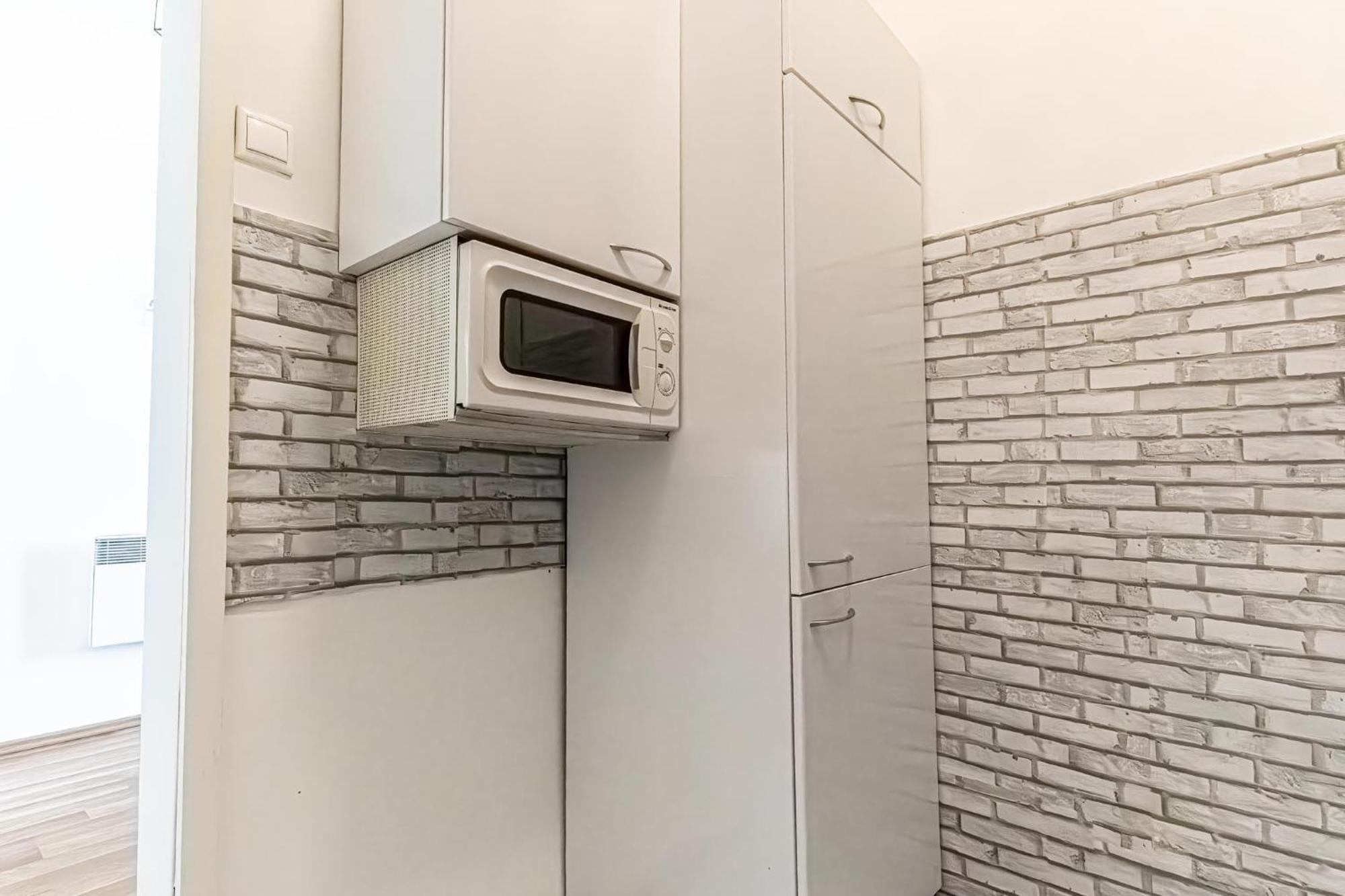 Explore Vienna: 1Br Retreat Near Westbahnhof Zewnętrze zdjęcie